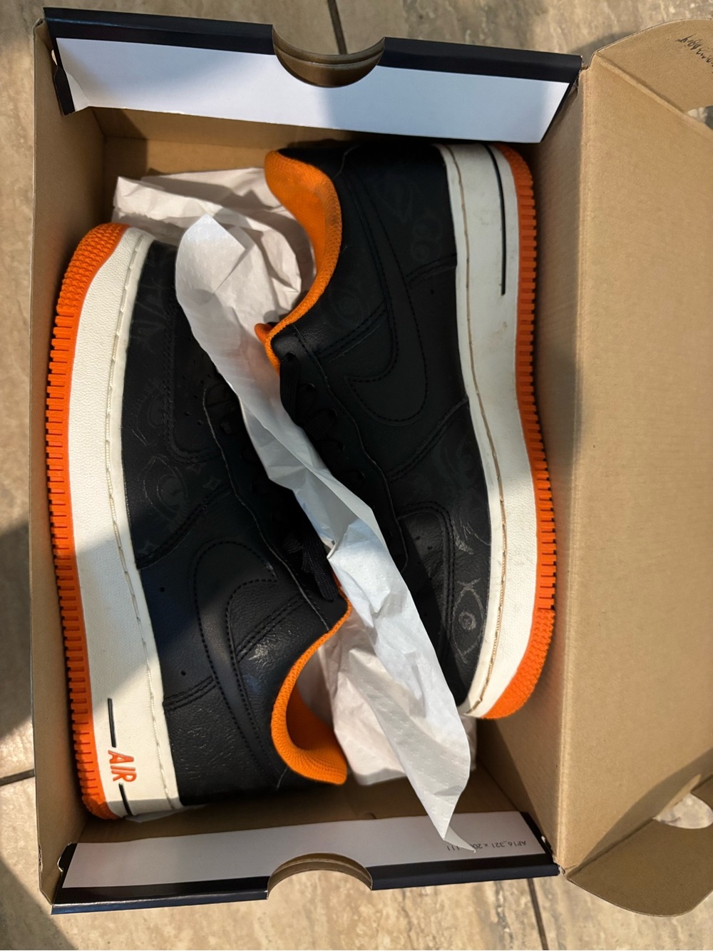 Nike Black and Orange Men's Low-Top Sneakers